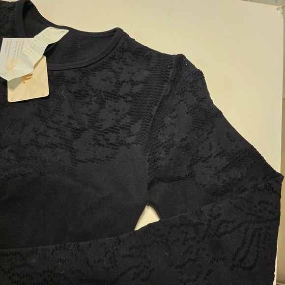 NWT Fabletics Flora Seamless Long-Sleeve Top BLACK Size L Large - Picture 6 of 7